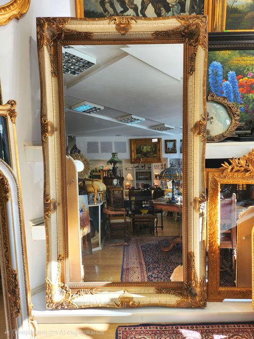 Голямо стеннo огледало