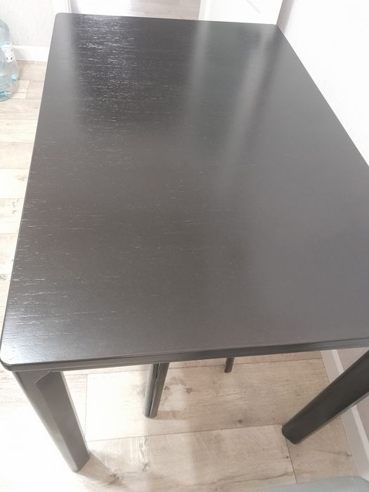 Продам кухонный стол