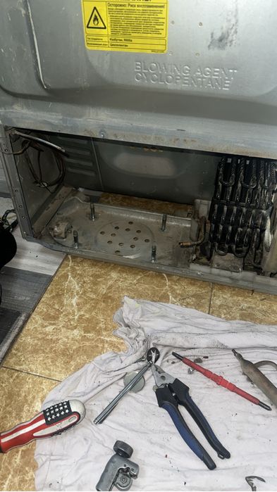 Ремонт холодильника морозильника