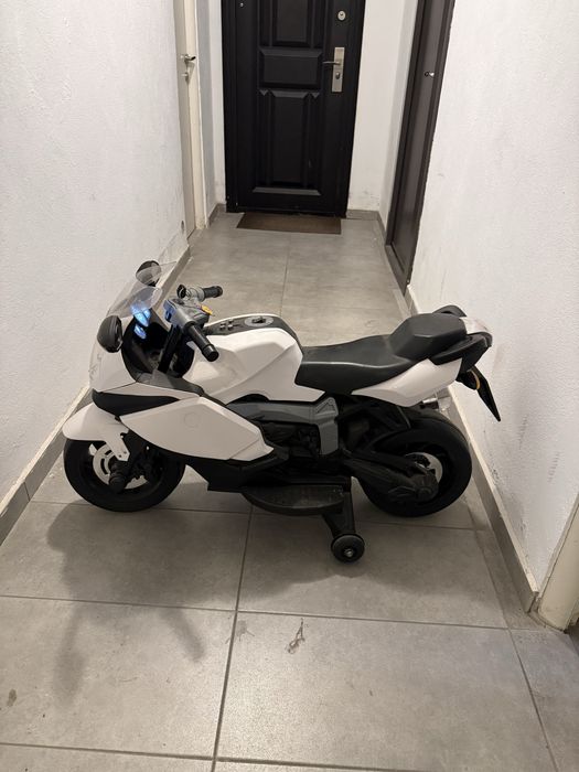 Vand 2 motociclete electrice pentru copii - stare foarte buna