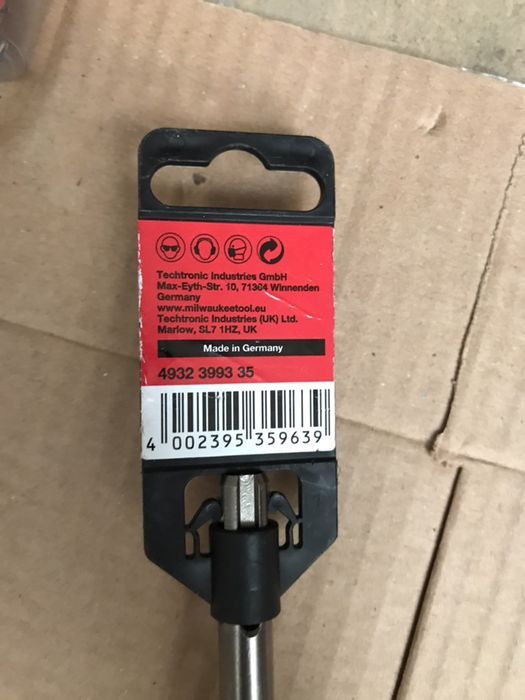 Burghiu Milwaukee Sds Plus 30x250mm Nou cu 4 Cuțite