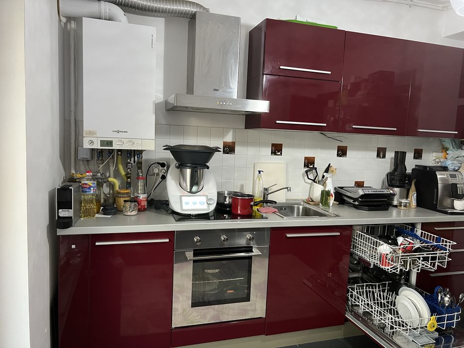 Rochie de ocazie Max Mara, mobila bucatarie Mobexpert cu electrocasnice, set masa scaune