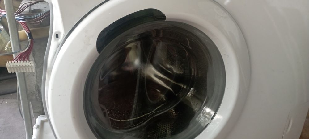 Продам на запчасти цена договорная.