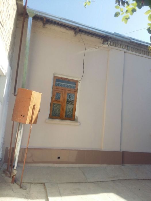 Продается  дом    в  центри  города    есть  дарога    можна  построит