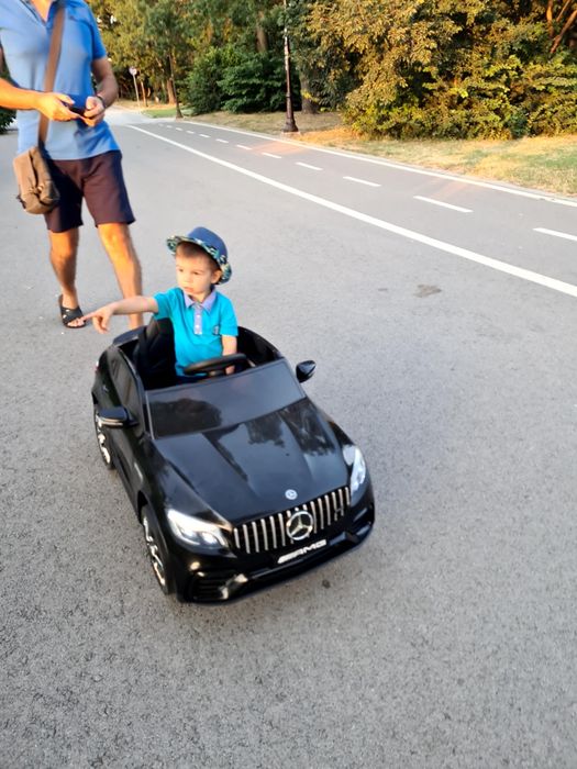 Акумулаторна Електрическа кола Mercedes glc