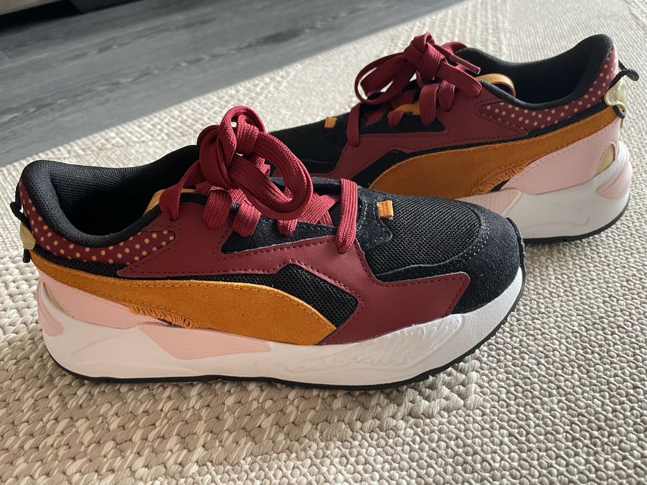 Adidasi Puma marimea 35