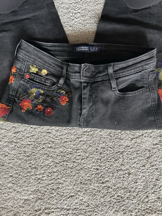 Дънки на Zara.