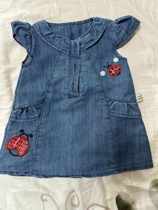 Лот бебешки роклички