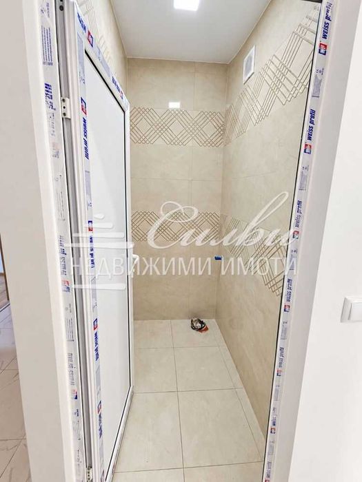 Продава се Тристаен апартамент в Шумен, Добруджански - 78 кв.м за 1988 €/кв.м - Снимка #5