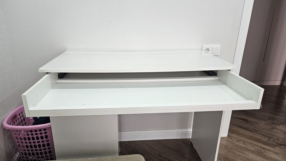 Продам стол рабочий