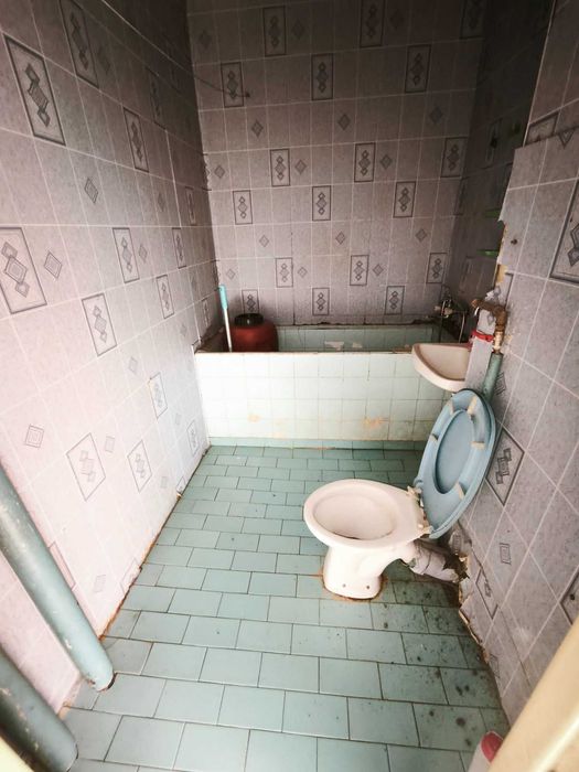 Продавам тристаен апартамент в гр. Перник кв. Изток - снимка 7