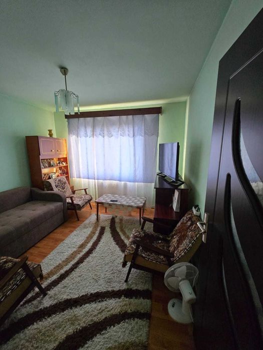 Apartament cu 3 camere