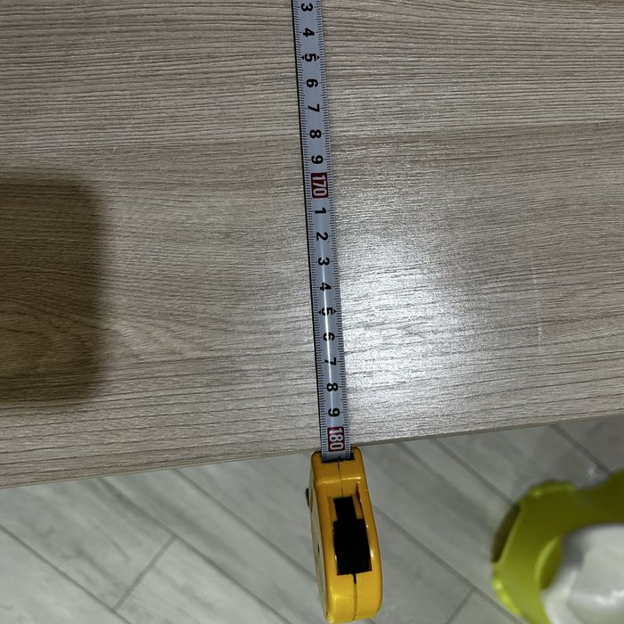 Продам кухеный стол