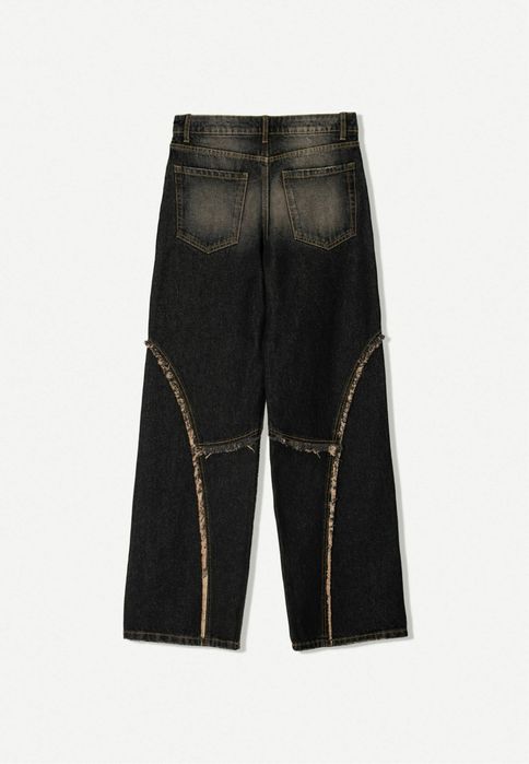 Bershka Pre-owned Relaxed fit jeans - black
