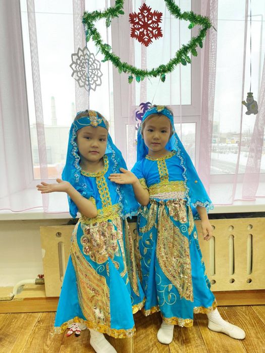 Индийские костюмы на девочек