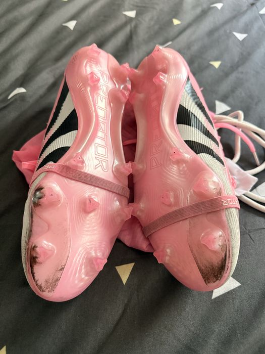 Футболни обувки Adidas Predator - Beckham edition / 44 и 2/3! Обувани 3 пъти!
