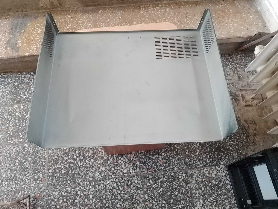 Cutie metalica pentru electronice