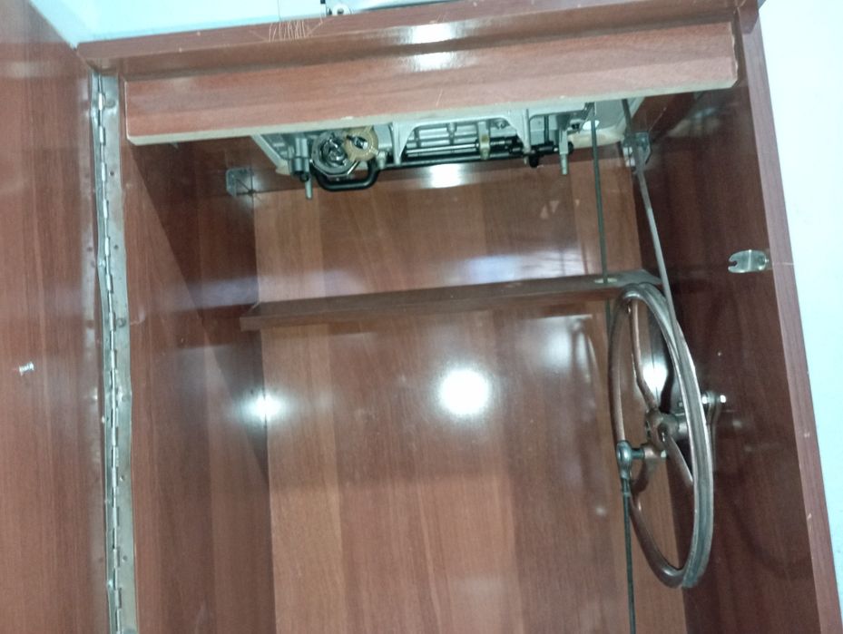 Chayka 142 va padoliski 142 tikuv mashinalari sotiladi