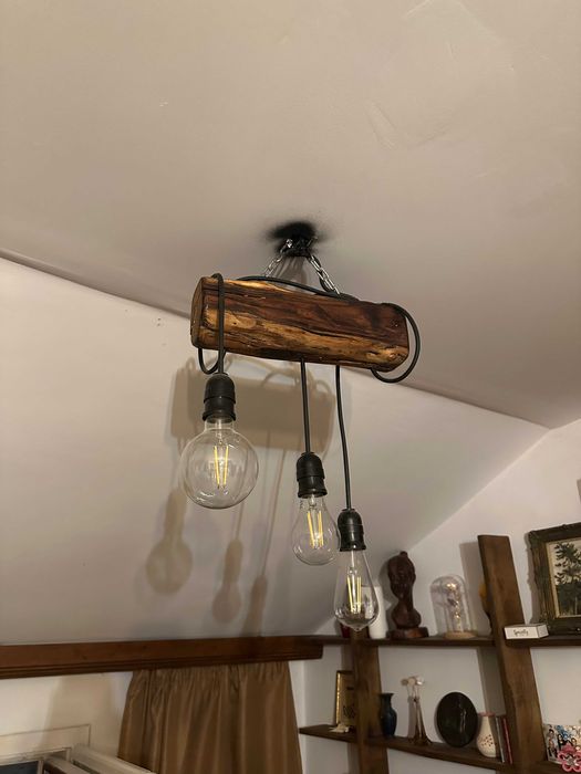 Дървен Полилей с висящи крушки