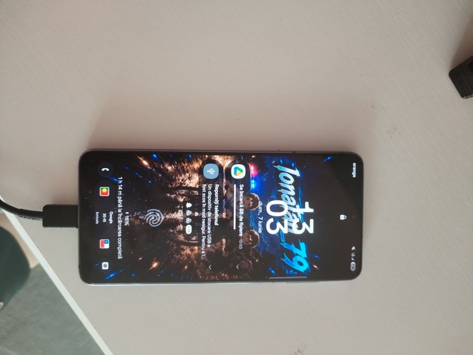 Samsung s 21 folosit.