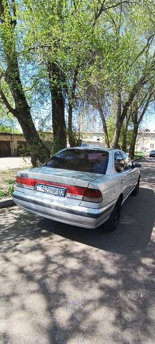 Автомобиль Nissan b15