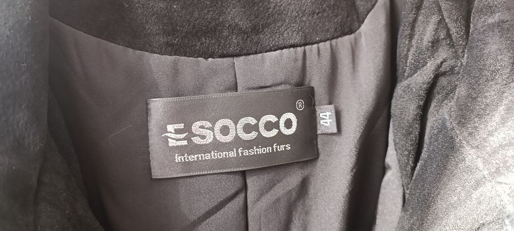 Замшевый утеплённый плащ