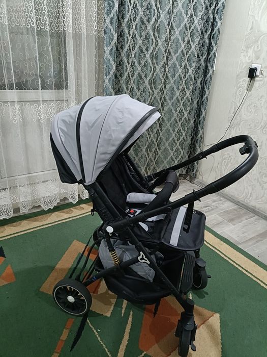 Продам детскую коляску