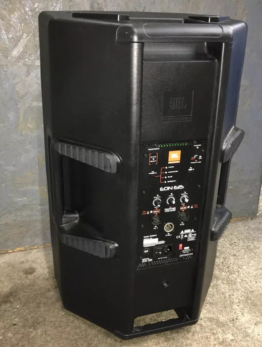 Vând boxa JBL EON 615
