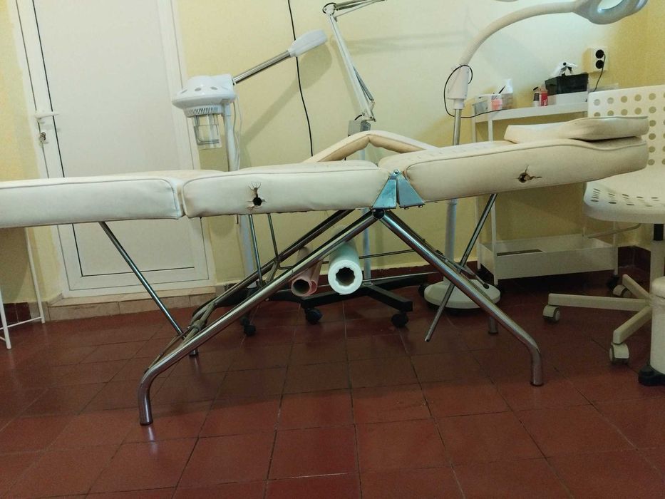 Козметична кушетка