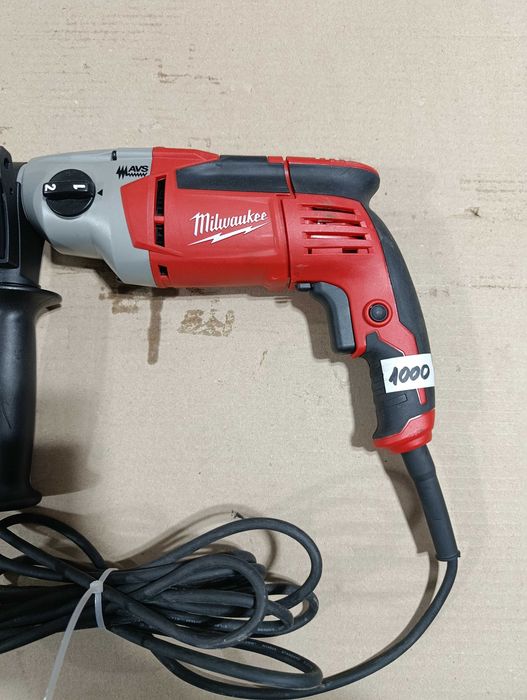 Mașină de găurit cu percuție Milwaukee PD2E 24 R – NOU