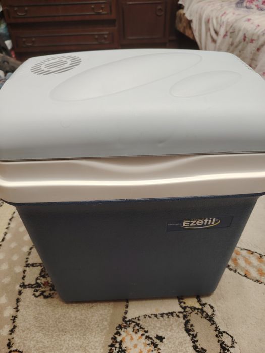 Хладилна чанта 12 /230v. Ezetil 30l.