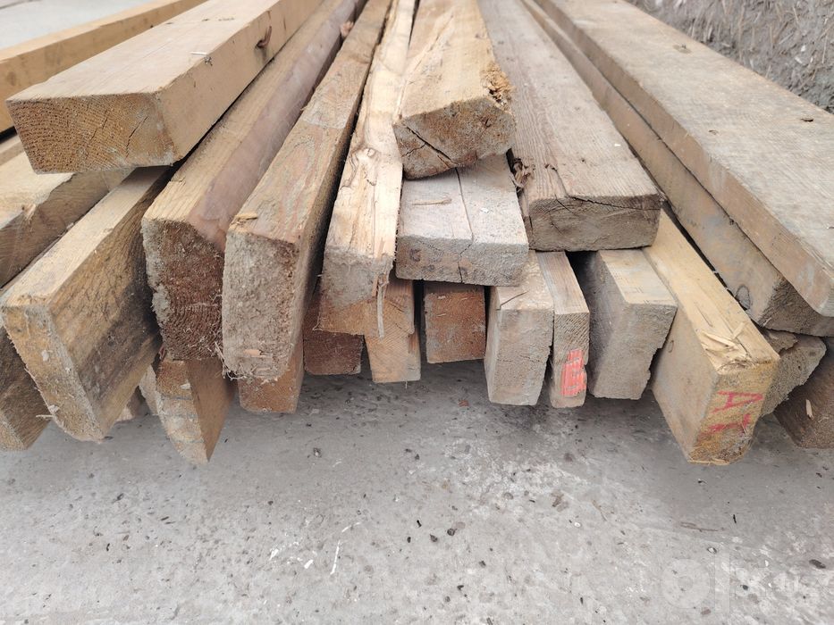 Taxta sotiladi, 3 m, eni 10 sm, qalinligi 4sm, 100 dona bor
