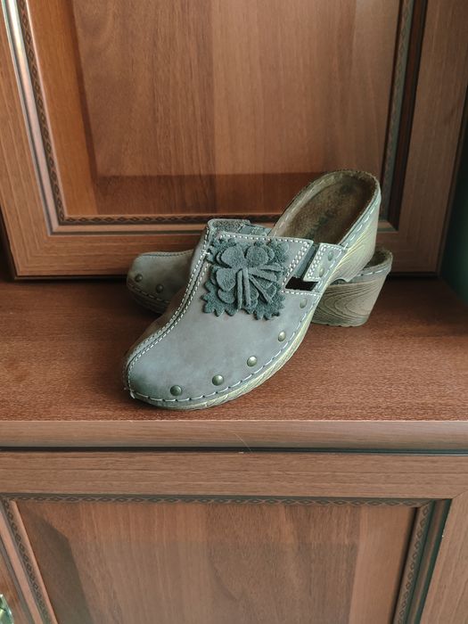 Продам мокасины, балетки, сабо