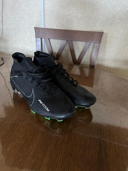 Футбольные бутсы найк айр зум