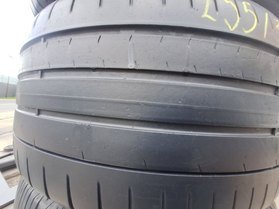 2 anvelope vara 255/35r19 Pirelli rft runflat Montaj Gratuit
