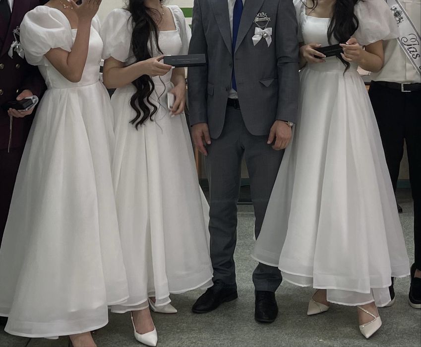 Белое пышное платье