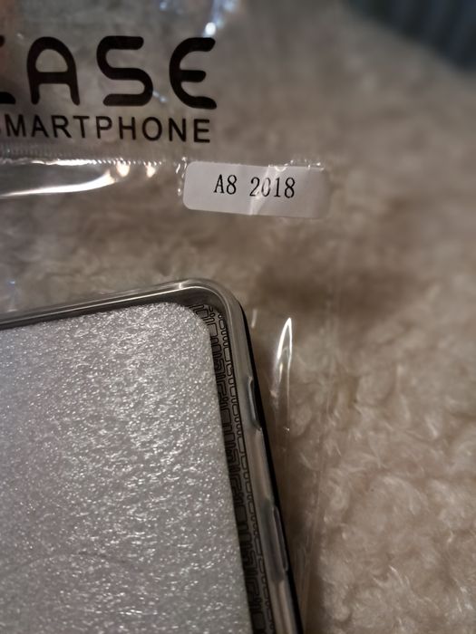 Huse Motorola G7 si Samsung A8