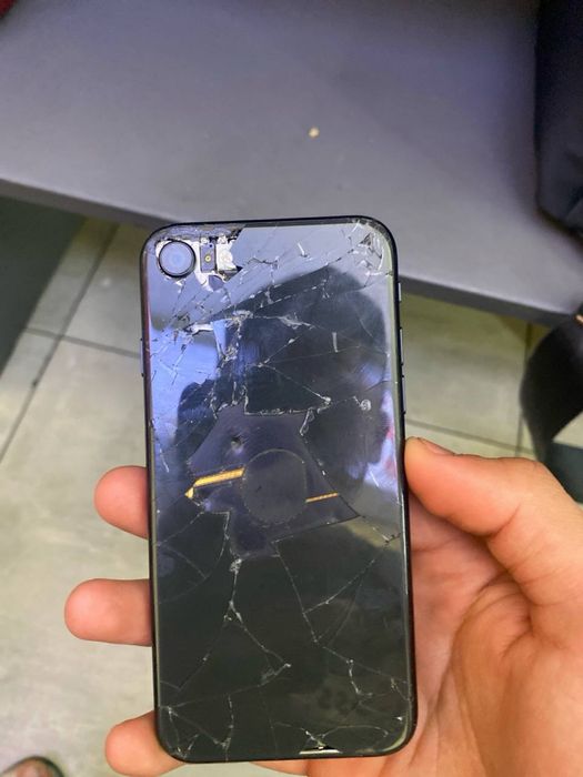 Iphone se прадажа