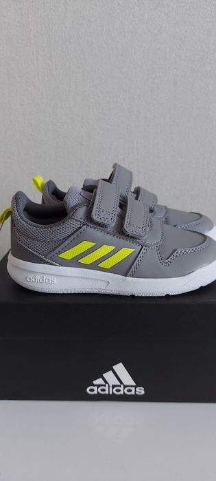 Нови Adidad N24 - 50 лв.