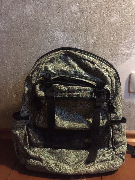 Рюкзак с принтом индийских огурцов