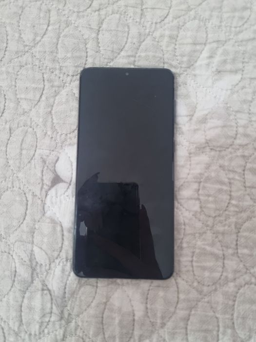 Samsung S21+ в хорошем состоянии коробка документы есть