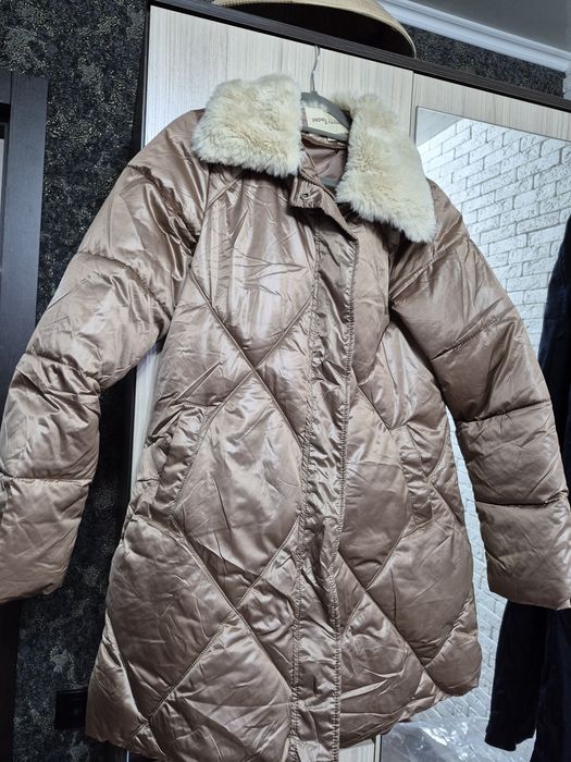 Продам женскую куртку