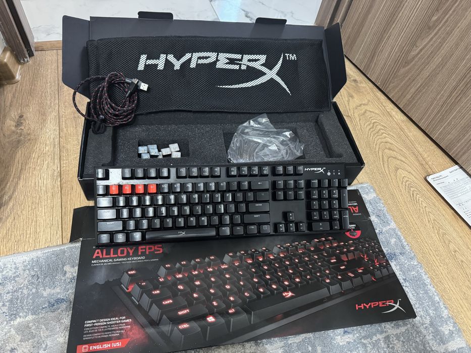 Tastaturi mecanice gaming hyper x