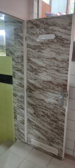 Дава се под наем Етаж от къща в Варна, Цветен квартал - 45 кв.м за 348.84 € - Снимка #19