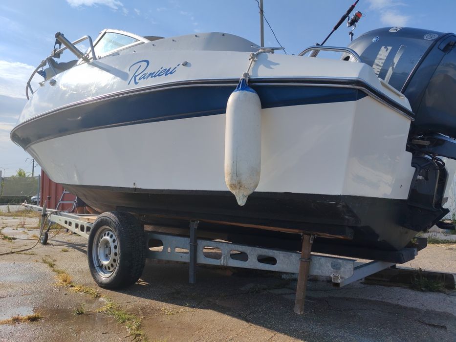 Лодка Ranieri 5.60 2.30  Yamaha 100к.с