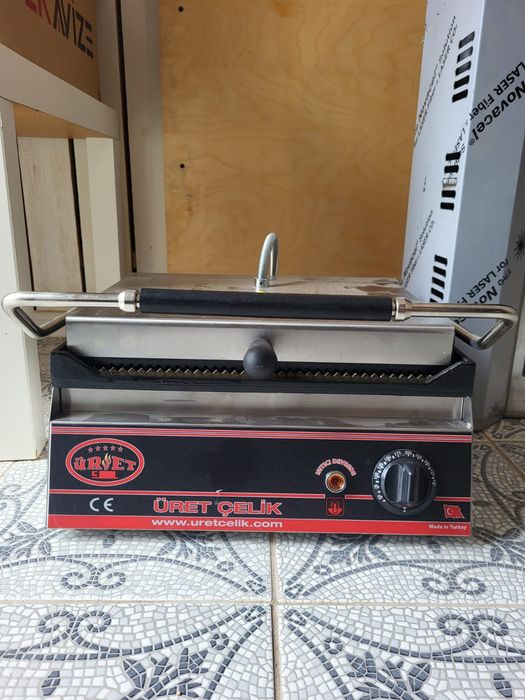 Продается комплект аппарат донера и гриля