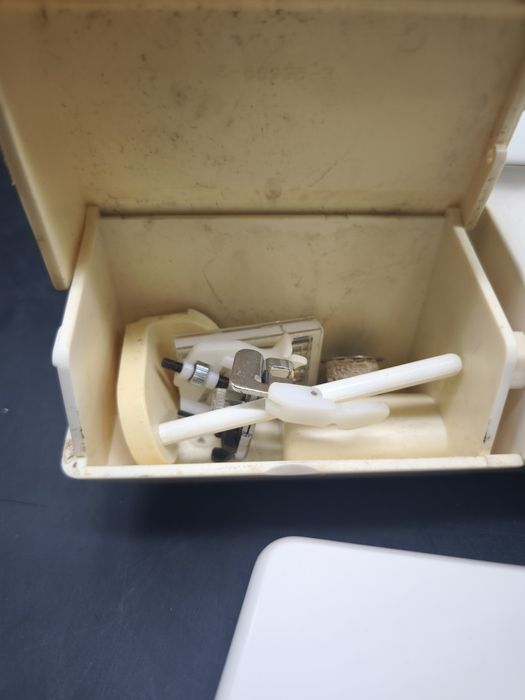 Швейная машинка Jaguar 281