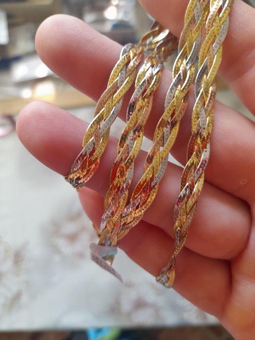 Продам цепочку серебро с позолотой