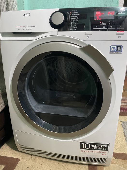 Uscator de rufe AEG cu pompa de caldura AEG Lavatherm 8000 series A ++