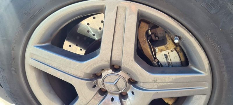 Mercedes ML 6,3 AMG на части W164